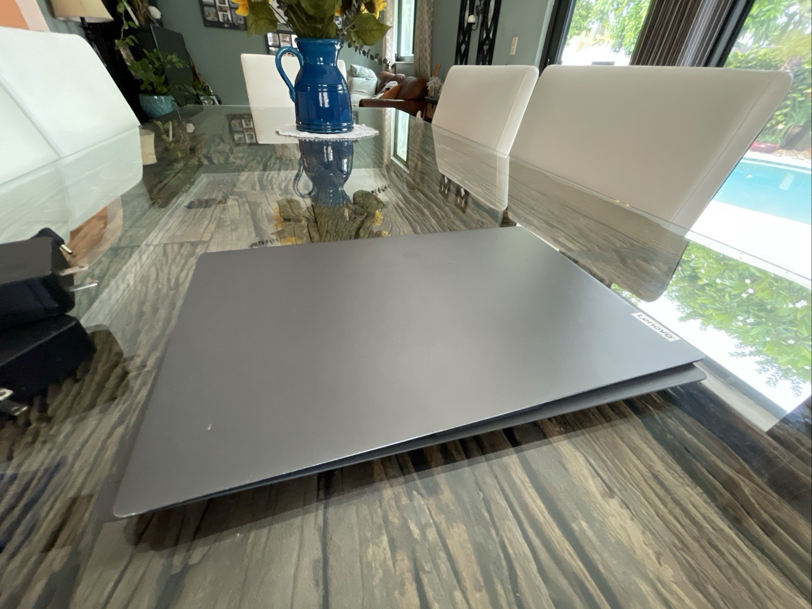 Lenovo IdeaPad 5 Ryzen 5• 8GB RAM• 256GB• Broken Screen + Hinge. Desktop /Repair