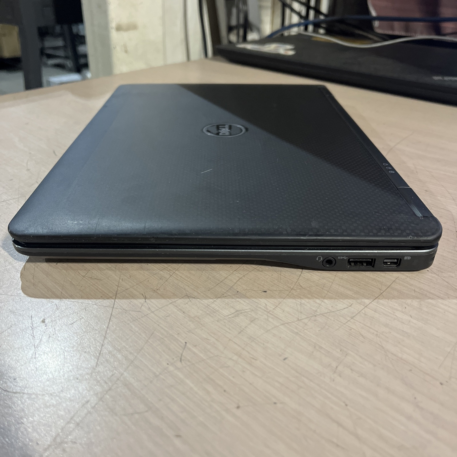 DELL LATITUDE E7240 INTEL CORE I7-4600U 2.10GHZ 8GB RAM NO HD