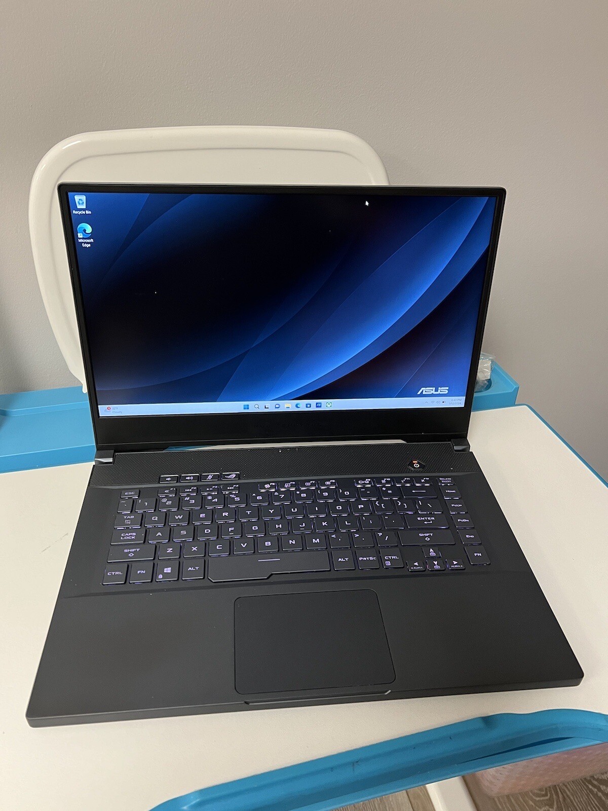 ASUS ROG Zephyrus M15 15.6″ (512GB, Intel Core i7 10th Gen., 16GB) Laptop – Gray