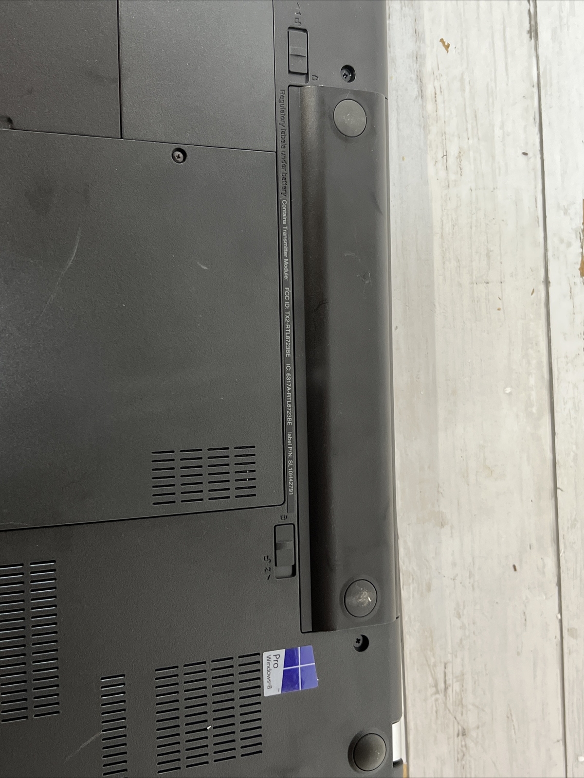 Lenovo ThinkPad 20DH002QUS- FOR PARTS- Powers On But Screen Is Not Working