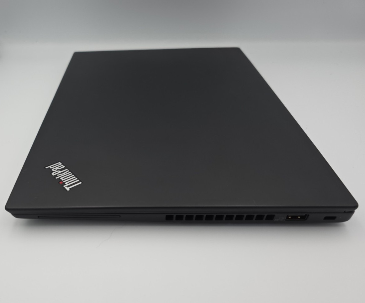 ThinkPad T490s 14″ | i7-8665U | 16GB RAM | Win 11 Pro Reconditioned w/Charger