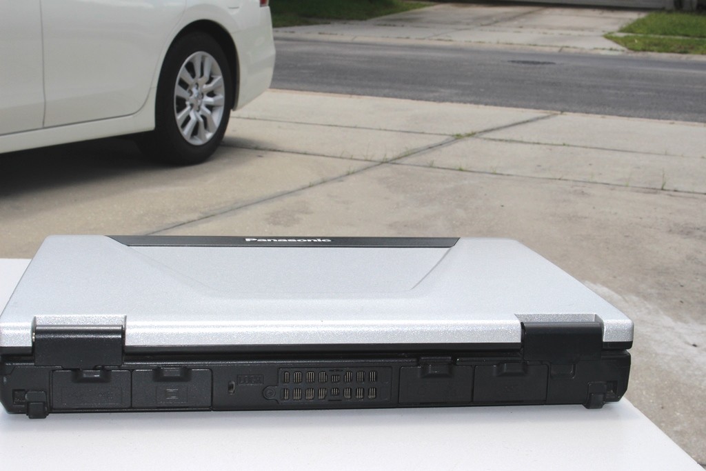 Panasonic Toughbook CF-52 Core 2 Duo 2.26GHz / 4GB / 250G / Win 7 / Touchscreen