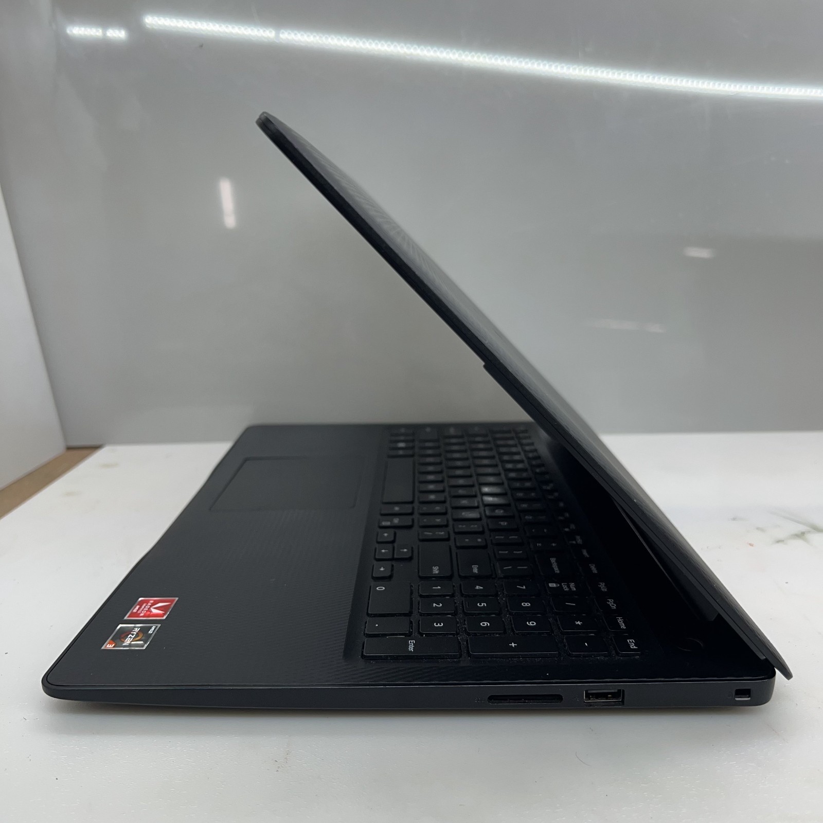 LOT(2)DELL INSPIRON 3585 RYZEN3 2200U@2.5GHz 12GB RAM 256GB NVMe W10H TOUCH WAC