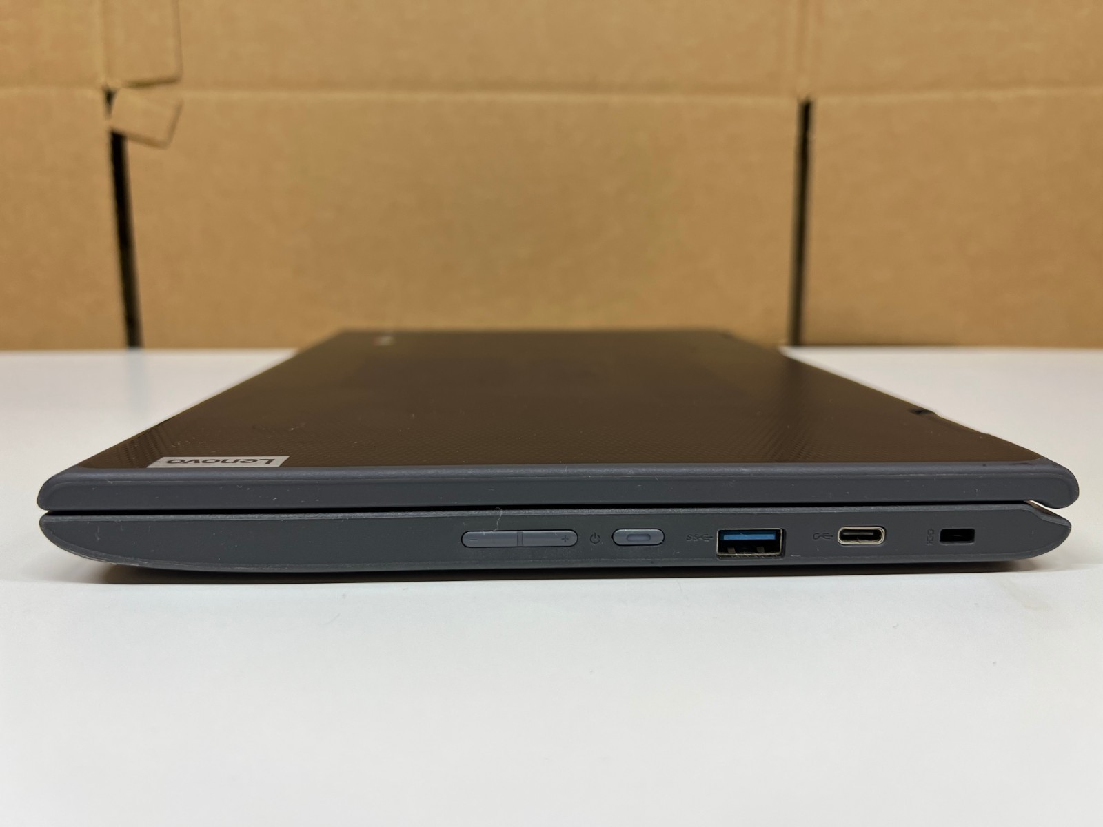 Lenovo 300e 11.6″ 2-in-1 Laptop – 32GB Storage, 4GB RAM, Touchscreen Chromebook