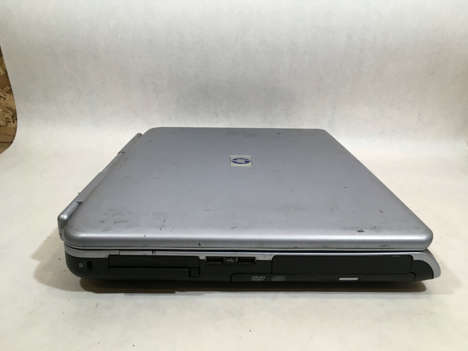 HP Pavilion vz5000 AMD Athlon XP 1.60 GHz 768 MB Ram