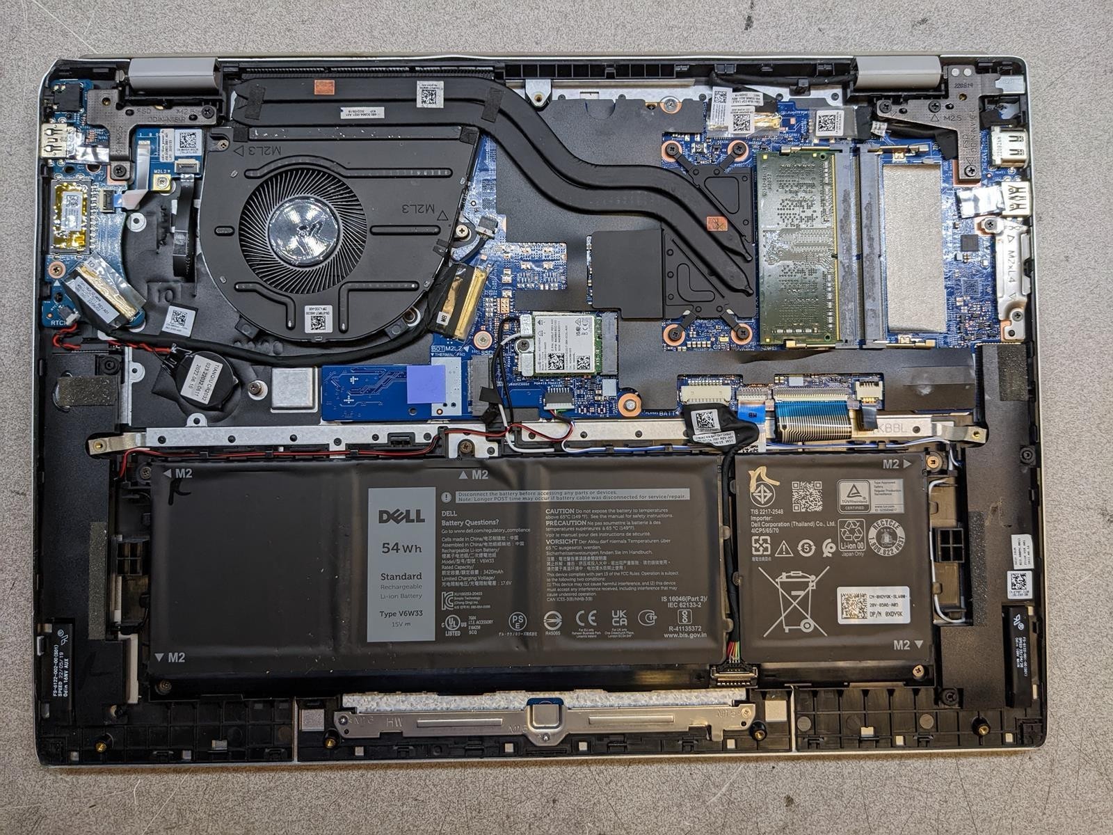 DELL INSPIRON 16 5620 i7-1255U @ 1.20GHz, 4GB RAM, NO HDD/OS – (FOR PARTS)