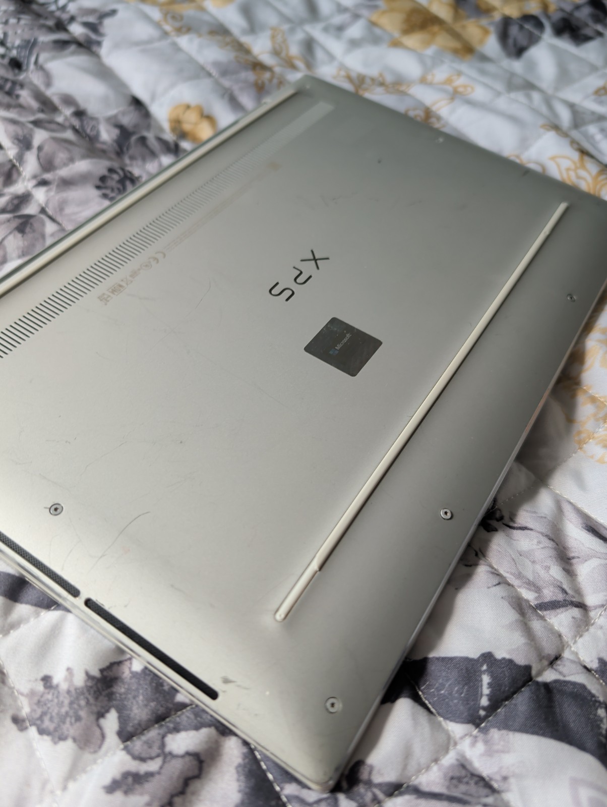 Dell XPS 9310, 13 Inch Touch 3.5K Oled Display, I5 11 Gen, 8 Gb Ram, 256 Gb Ssd.