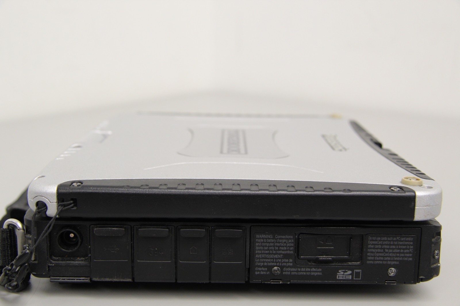 Panasonic Toughbook CF-19 Intel Core 2 Duo U9300 1.20GHz 2GB Ram No HDD/Supply
