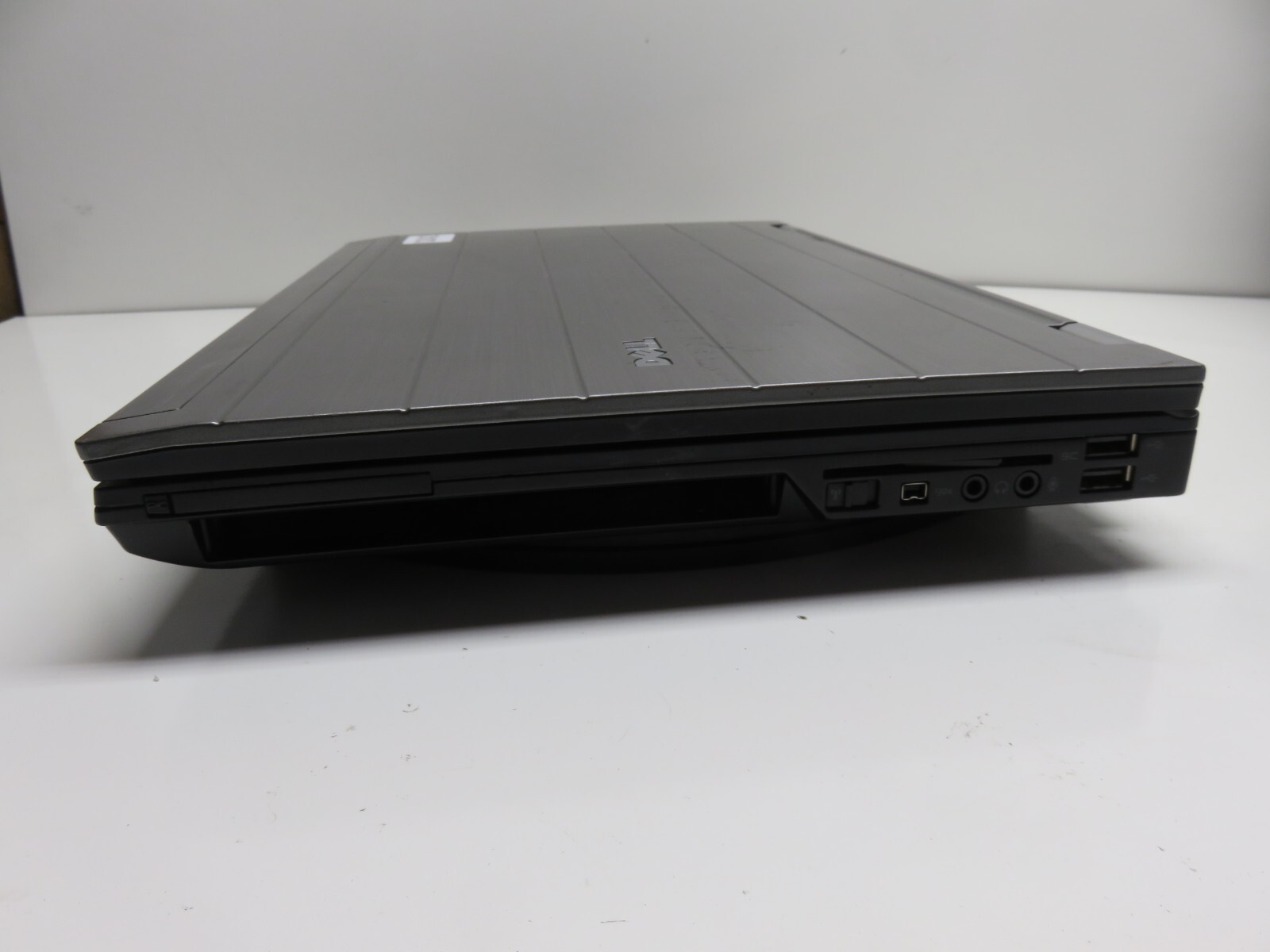 Dell Precision M4500 Laptop Intel Core i7-740QM 8GB 500GB Win XP Quadro FX 1800M