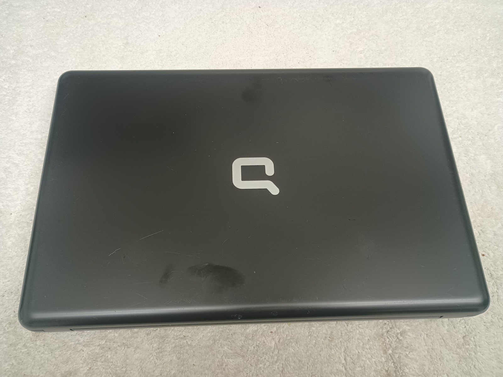 Compaq Presario CQ57-229WM AMD C-50 1.00 GHz 4 GB Ram NO HDD Boot To Bios