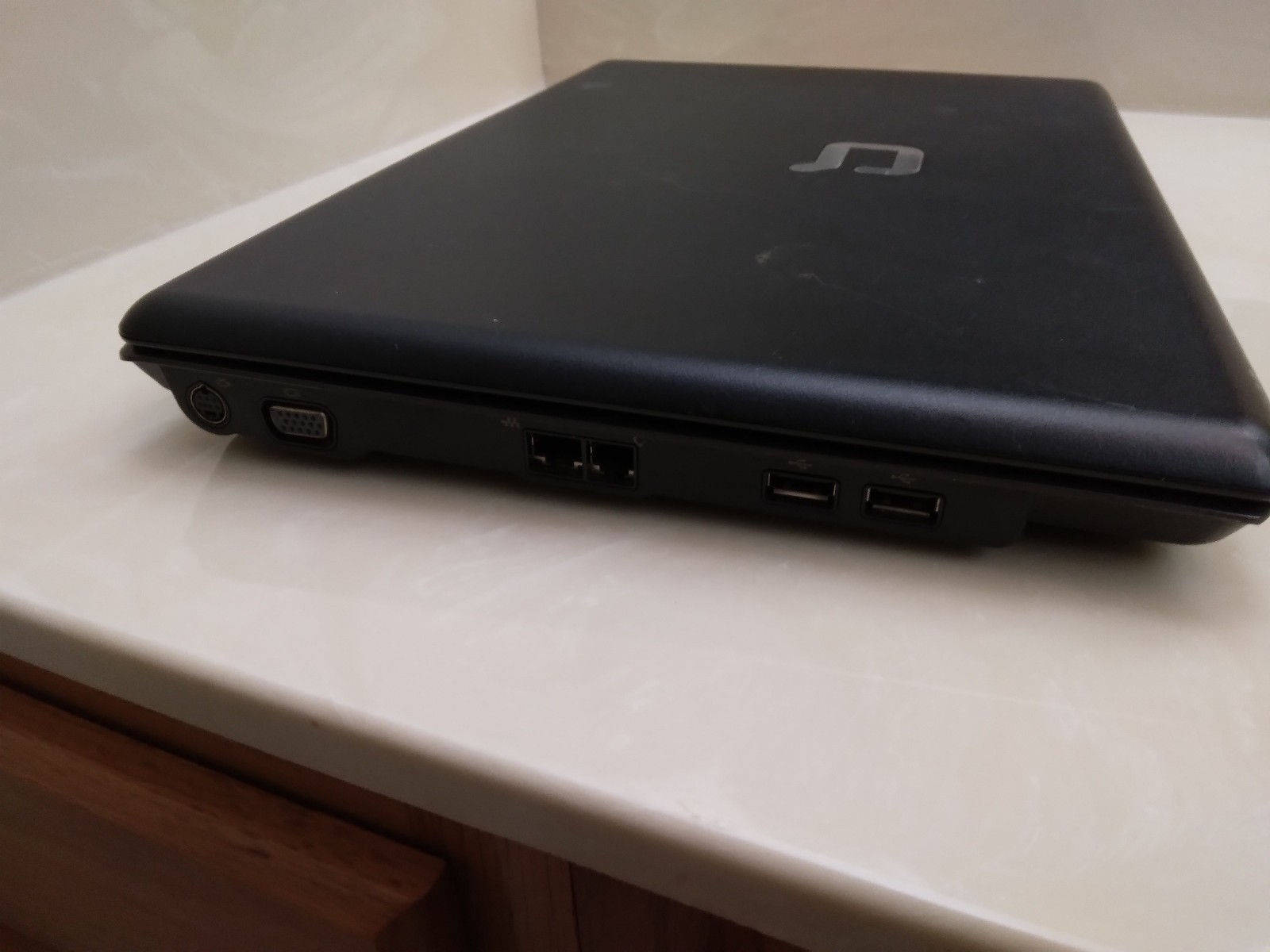 HP Compaq F700 15.4″ Mem 2GB AMD 1.8Ghz Boots to Bios (See Description)