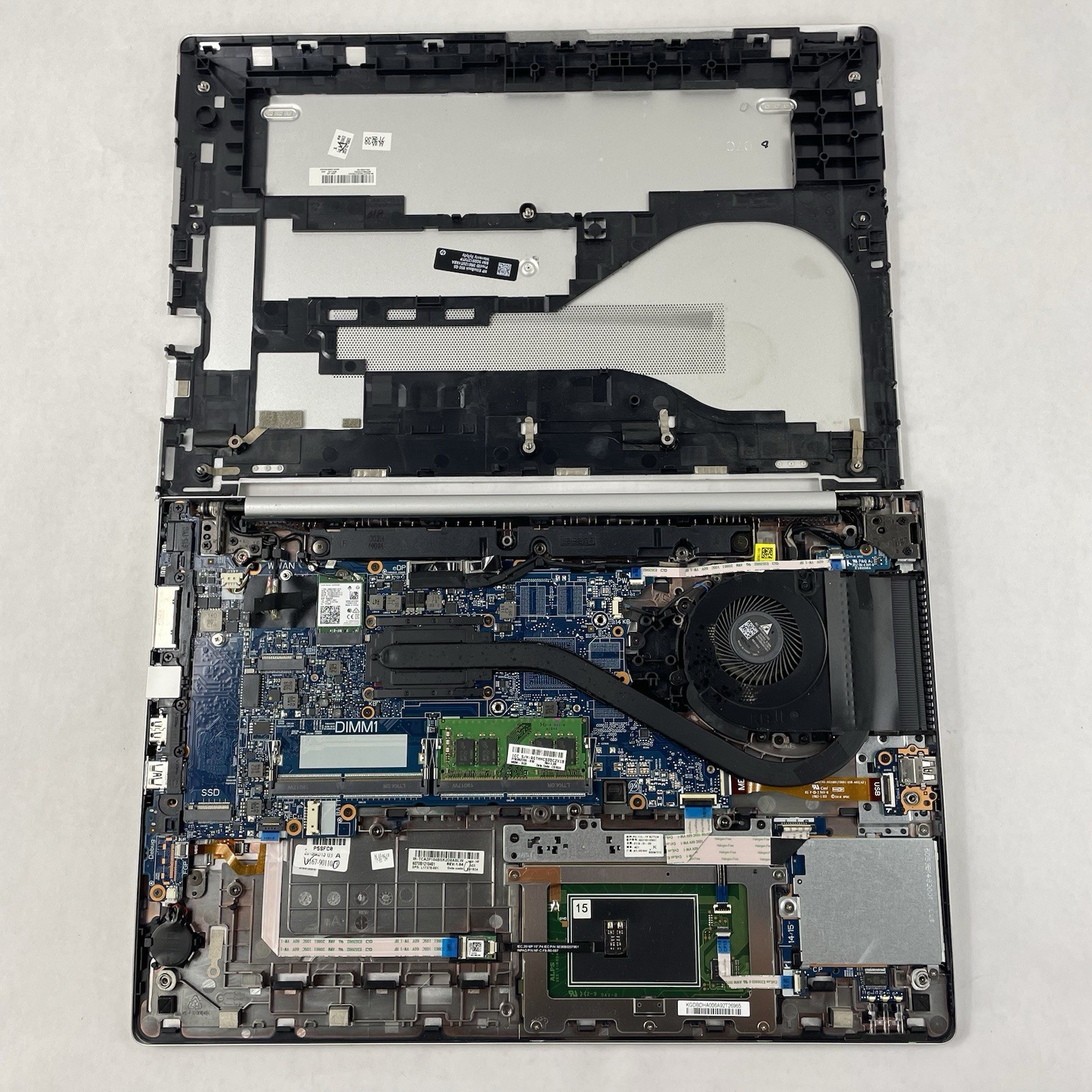 HP EliteBook 850 G5 15.6″ i7-8650U 1.90 GHz 8 GB RAM No SSD/OS/AC/Battery