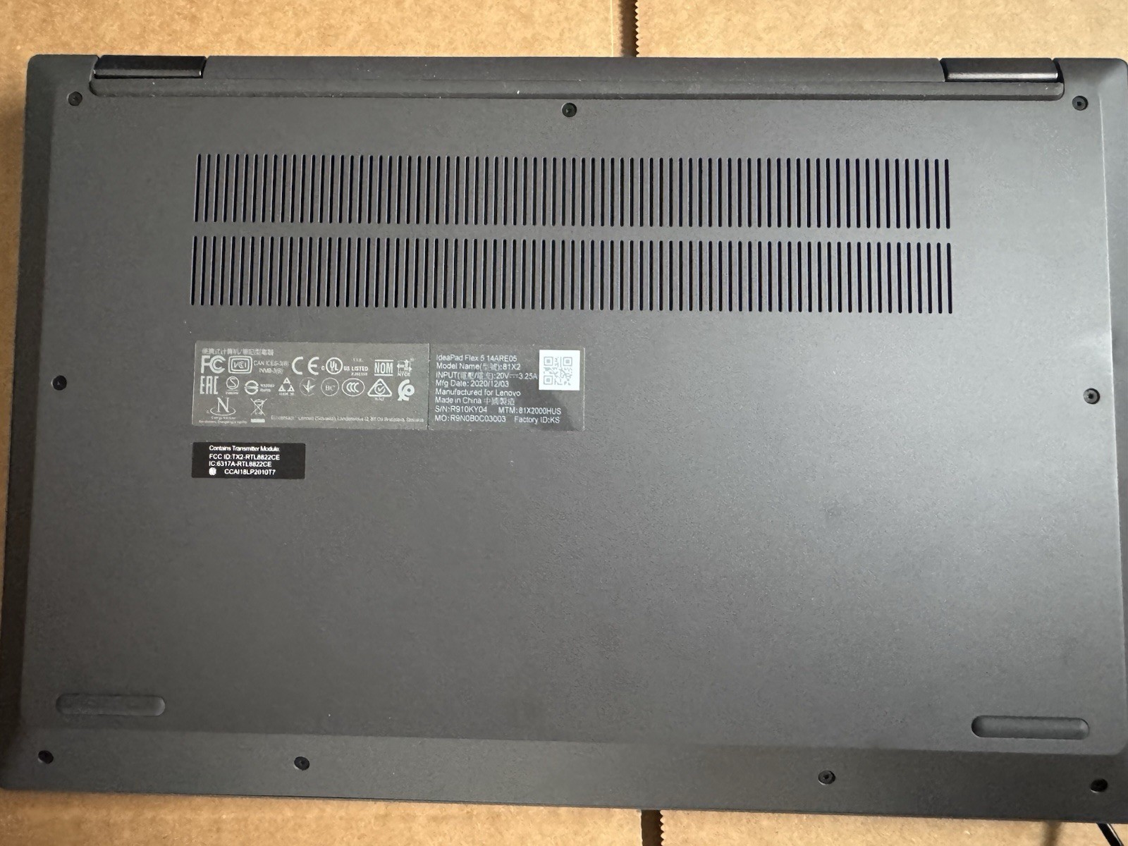 Lenovo IdeaPad Flex 5 14” FHD Convertible 128GB SSD AMD R3 4300U 2.7 GHz
