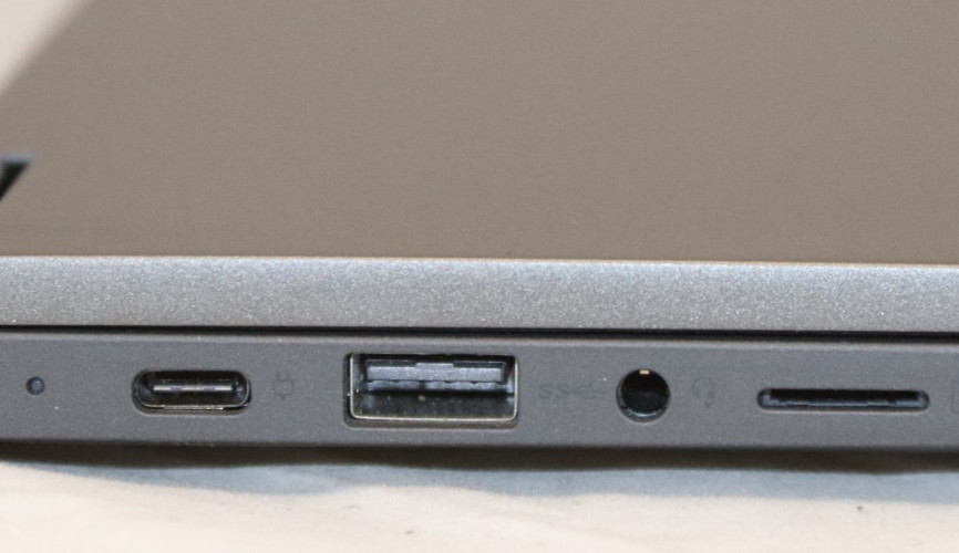 Lenovo IdeaPad Flex5 CB 13IML05 laptop