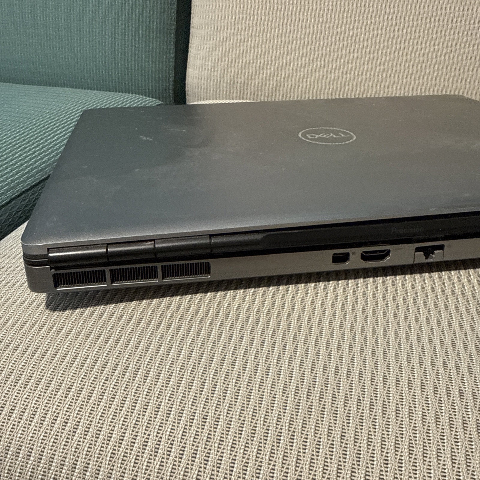 Dell Precision 7550 | i7-10875H | 16GB RAM | NO SSD RTX 3000 *DEAD*