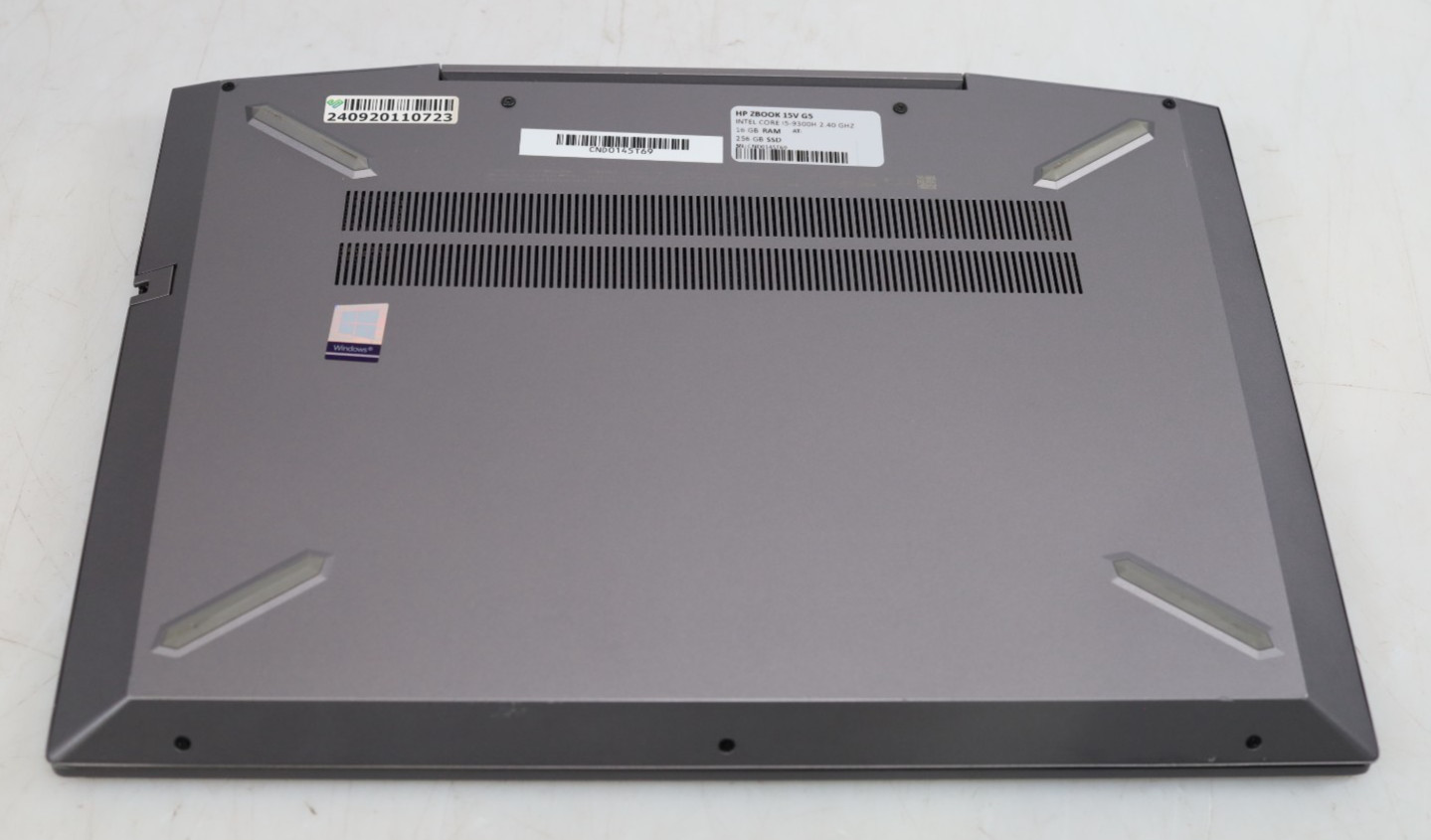 HP ZBook 15v G5 15.6″ Intel i5-9300H 16GB 256GB SSD Quadro P600 Win11