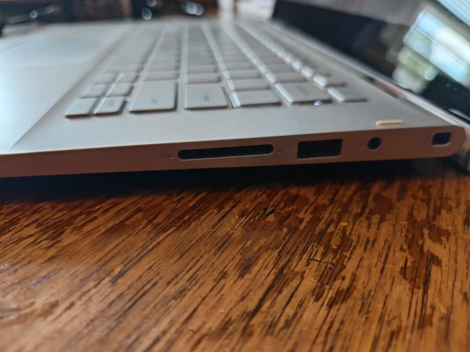 Dell Inspiron 5406 2-in-1, i3-1115G4 @ 3.00GHz , 16Gb RAM, 256Gb NVMe Disk