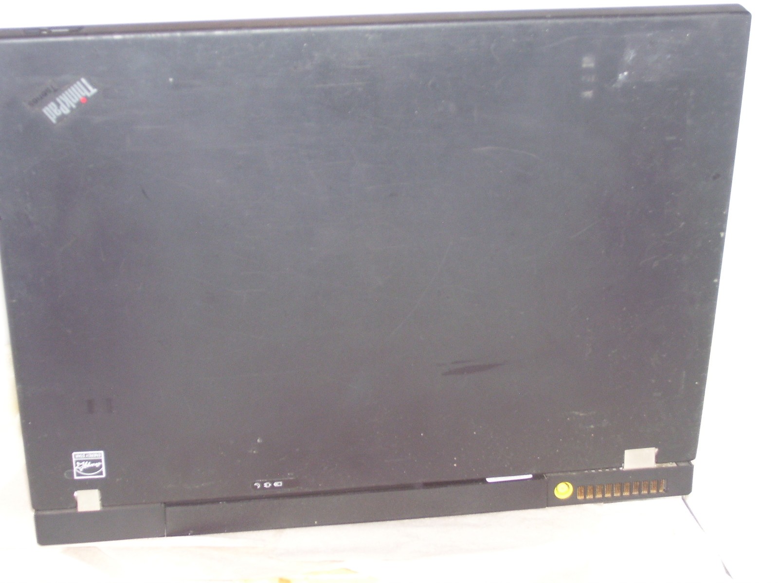 IBM Lenovo ThinkPad T61 15″ Widescreen, Windows 11 x64, 240GB SSD, 8GB RAM, 2GHz
