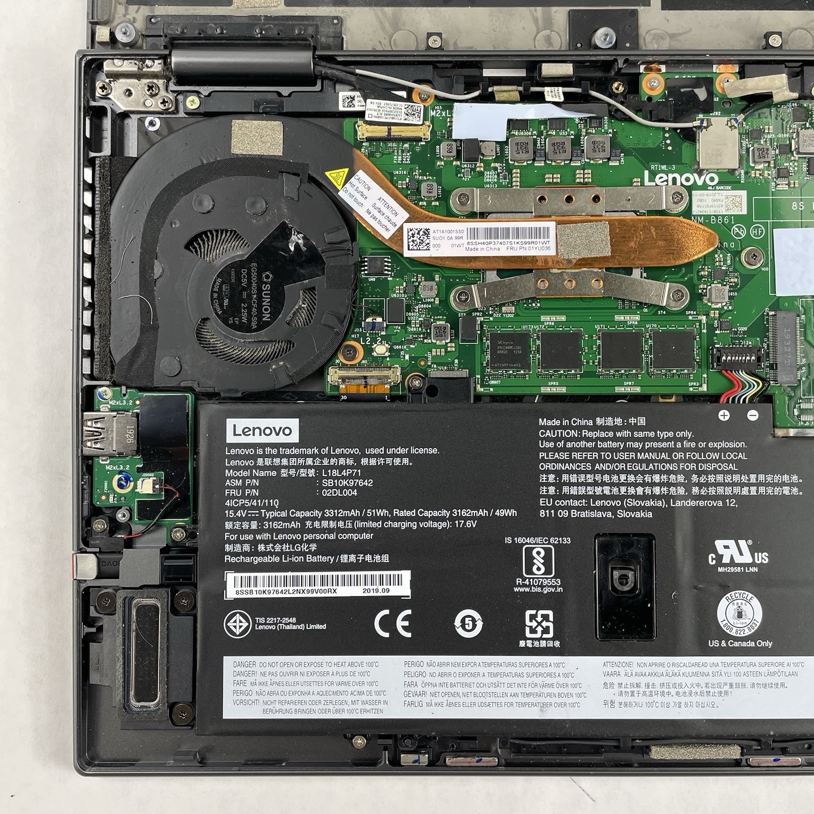 Lenovo ThinkPad X1 Yoga 4Gen 14″ i5-8265U 1.60 GHz 16 GB RAM No SSD/OS/AC