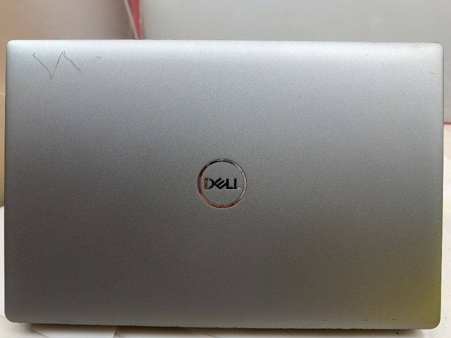 DELL LATITUDE 5520 i5-1145G7@2.60GHz 16GB RAM 256GB SSD NVMe W11P READ*