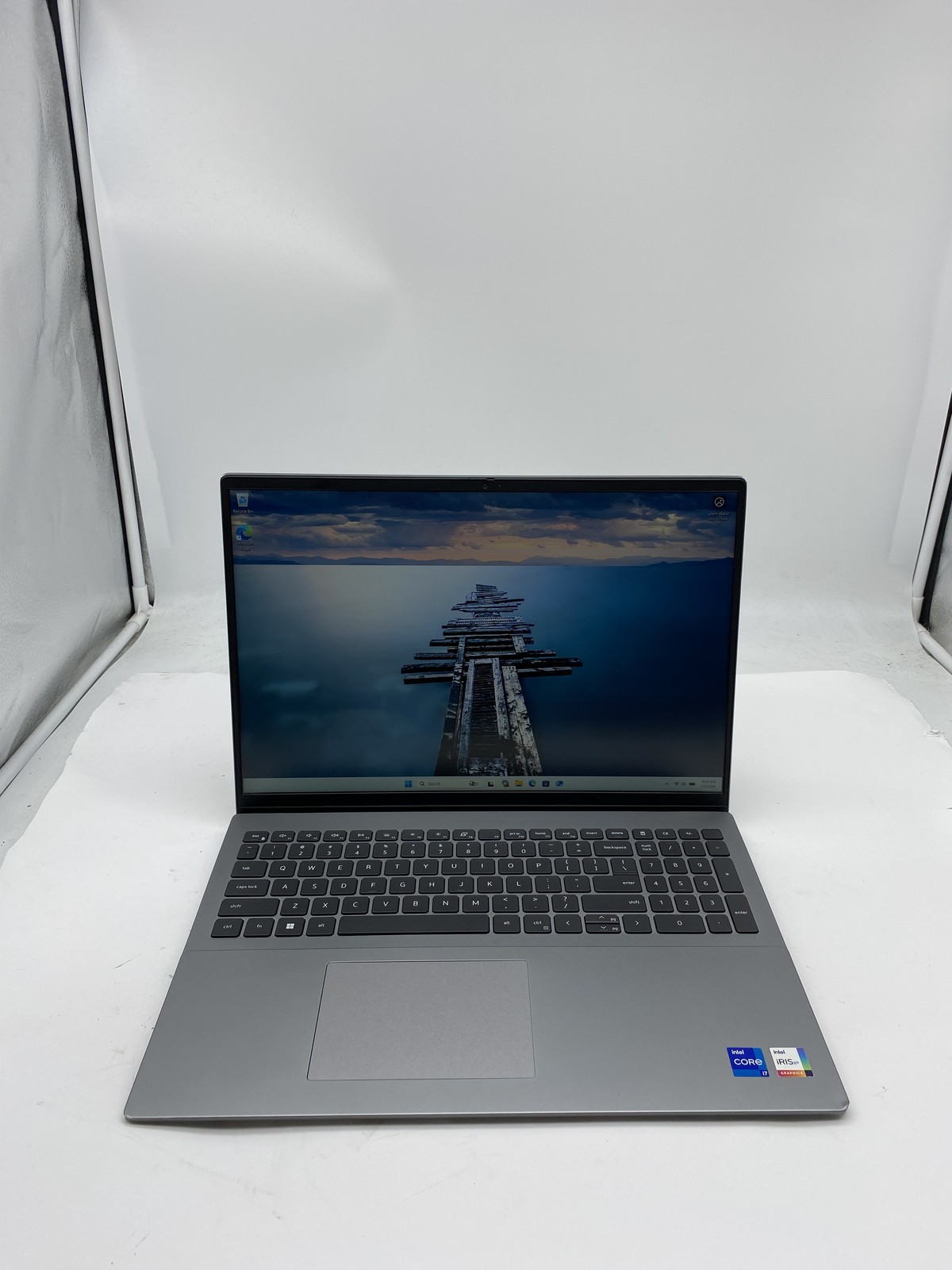 Dell Vostro 5620 Laptop Intel Core i7 1260P 2.1GHz 16GB RAM 256GB SSD W11P