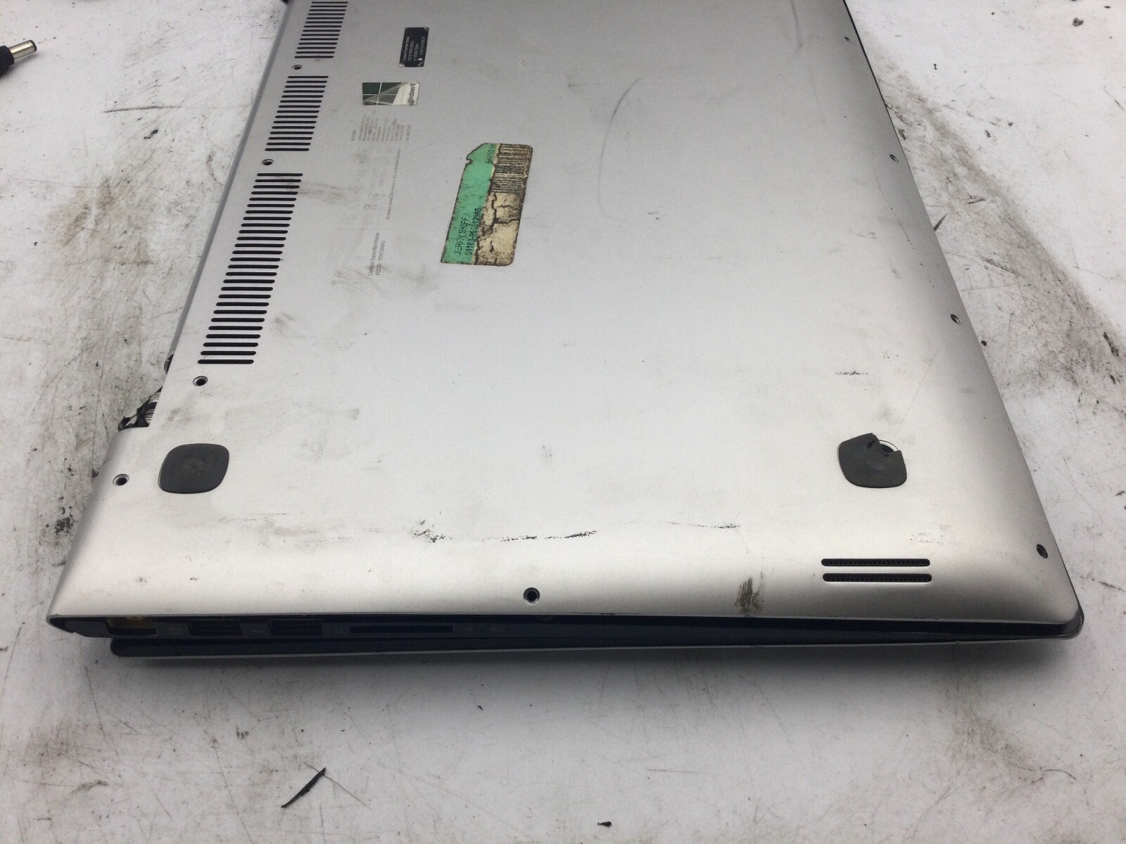 LENOVO IDEAPAD U530 – FOR PARTS – INTEL I7 – 8GB RAM – 15″ – READ DESCRIPTION-BB