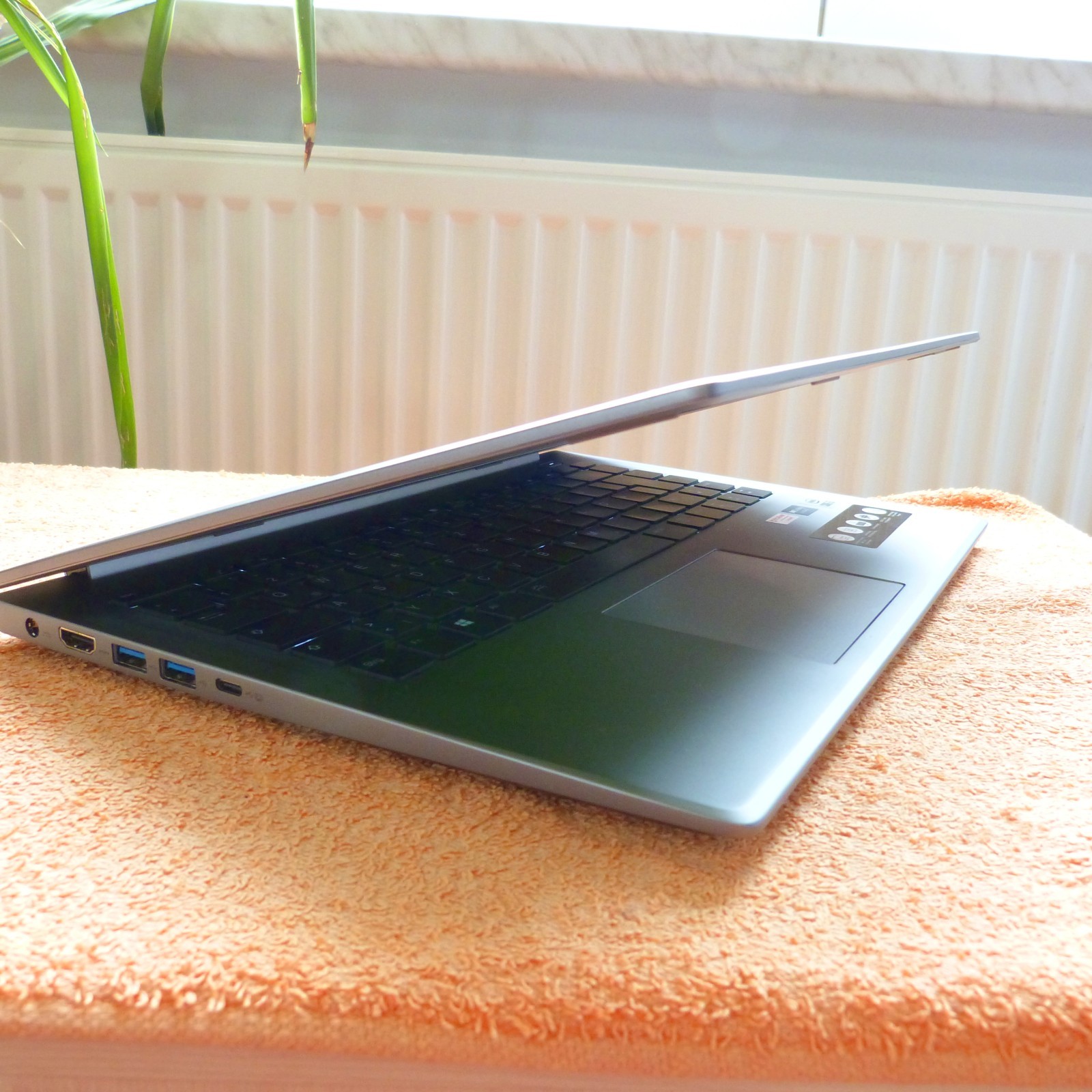 Medion S15447 ULTRABOOK 15″ FHD l 1512GB SSD HDD Windows 11 l 10Gen Core i5
