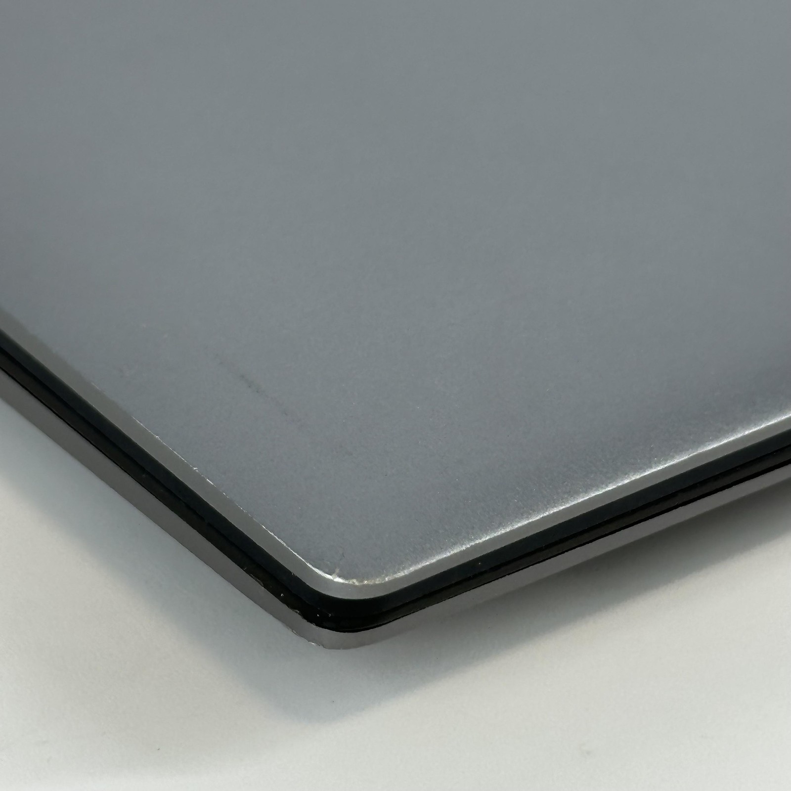 Dell Precision 5480 14 Gray FHD 2.5 GHz i7-13800H 32GB 256GB SSD RTX A1000 Good