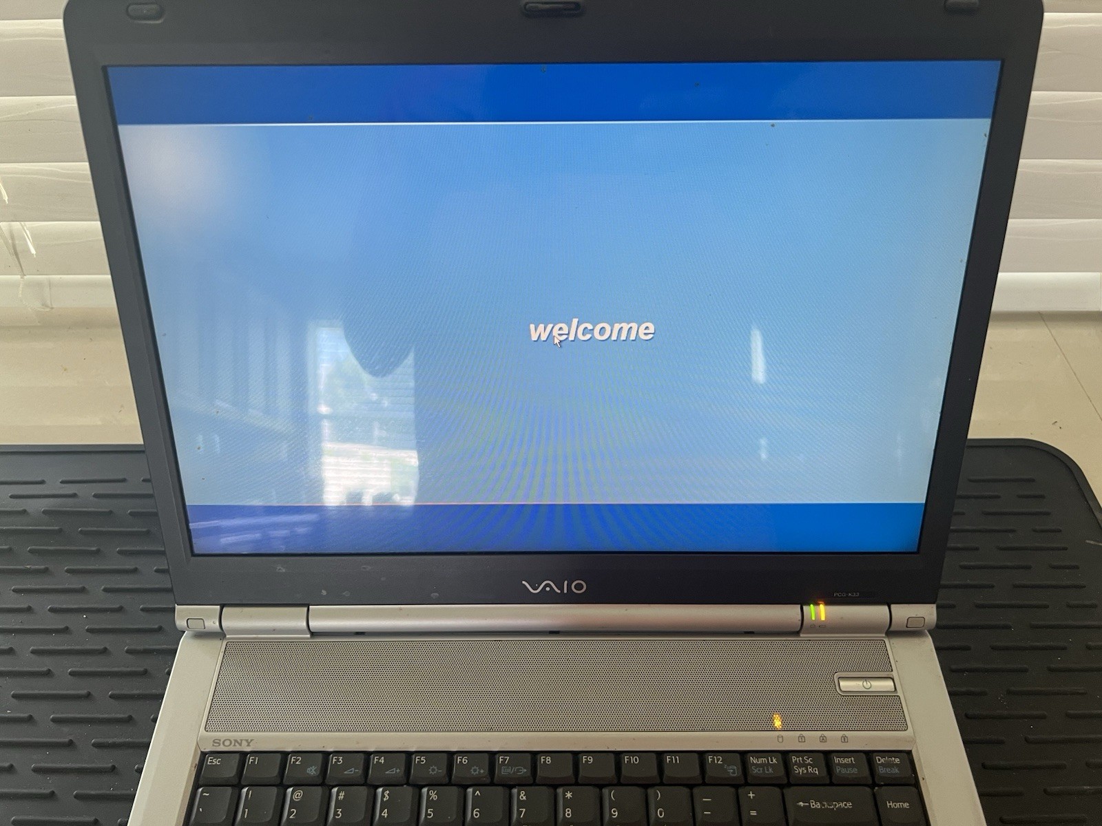 Sony Vaio Laptop Pcg K33 Win Xp PCG9s1L