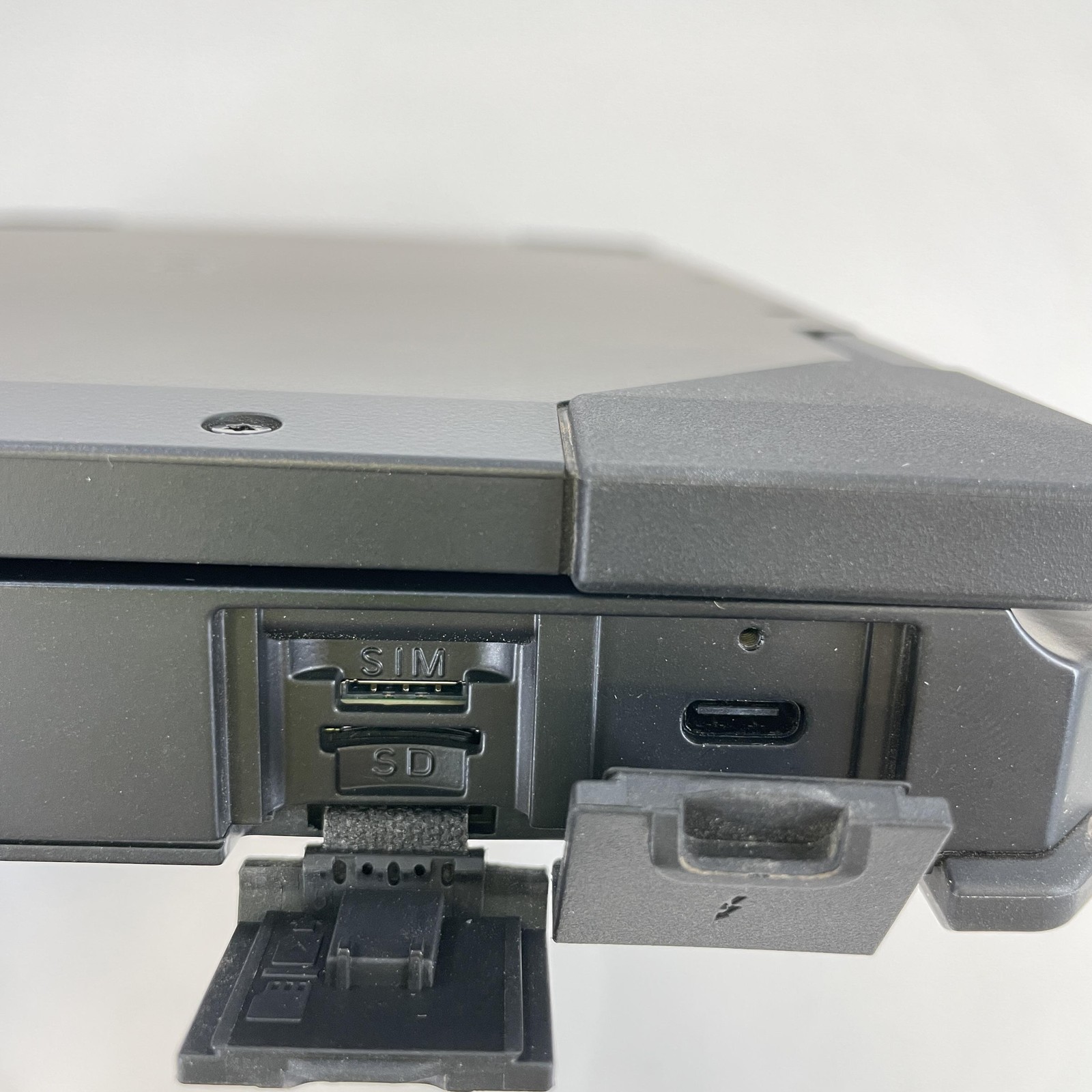 Dell Pro Rugged 14 RB14250 Black FHD 2.1 GHz Ultra 7 165U 16GB 512GB SSD Good