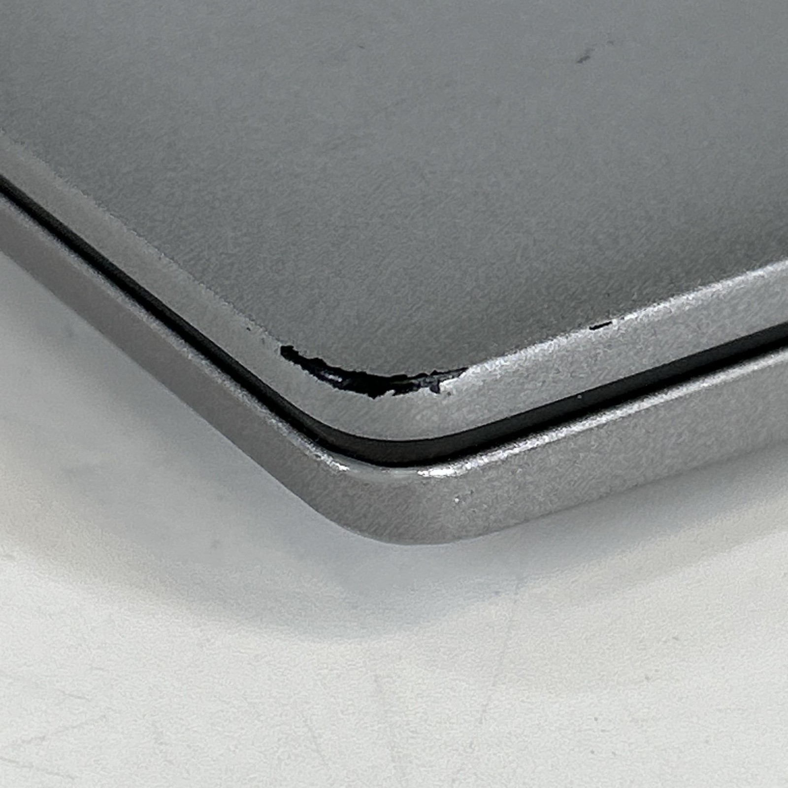 Dell Latitude 5540 15.6 FHD 1.9GHz i7-1370P 16GB 512GB SSD Very Good WHITE SPOTS