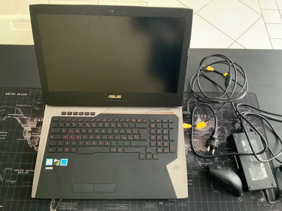 Asus ROG G752VM, 17 Zoll Gaming, Intel I7 6700 HQ, GTX 1060, 40 GB RAM
