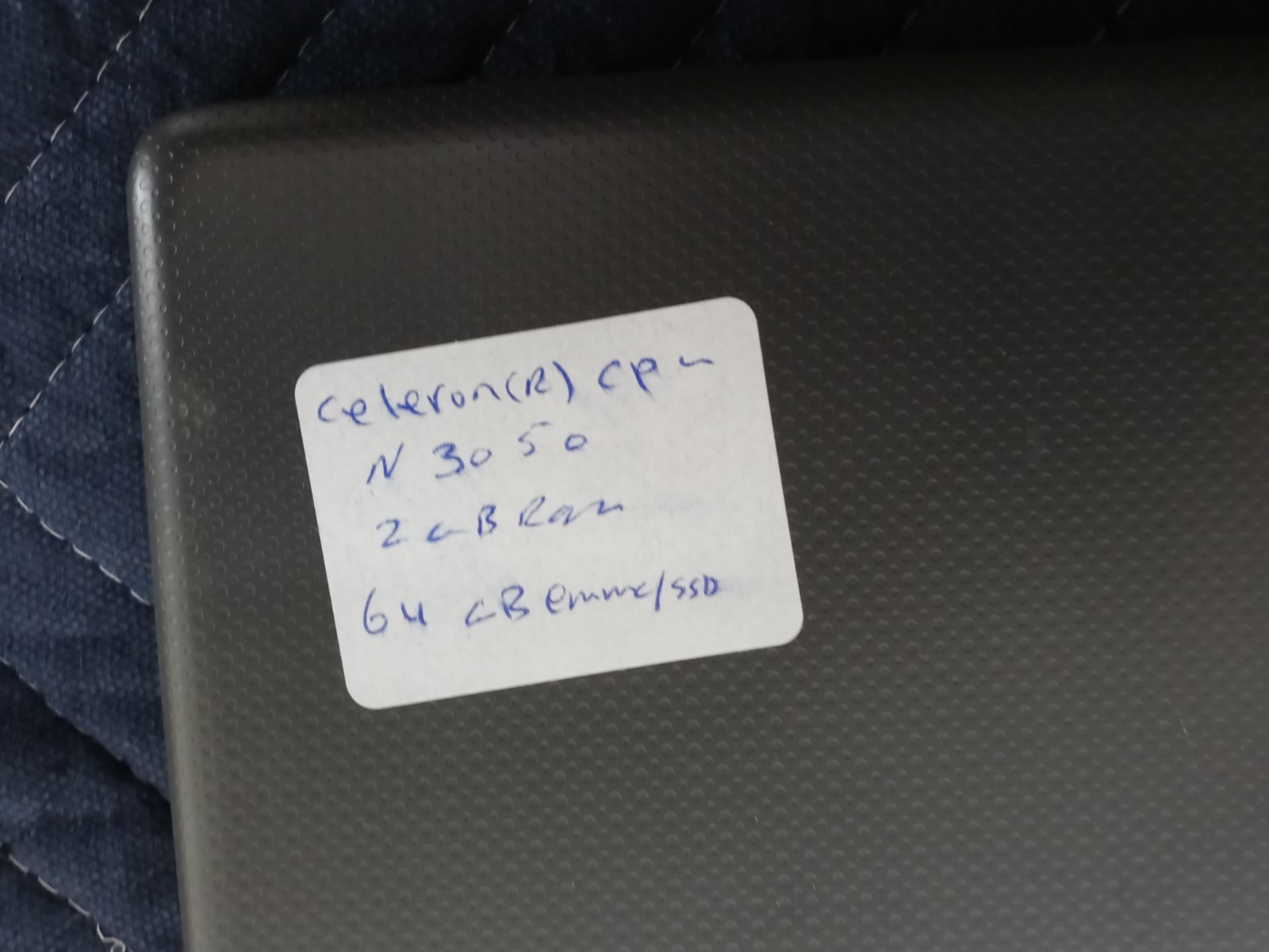 Acer Aspire One Cloudbook 14″ AO1-431M-C49H 2GB RAM 64GB Celeron N3050 1.6ghz
