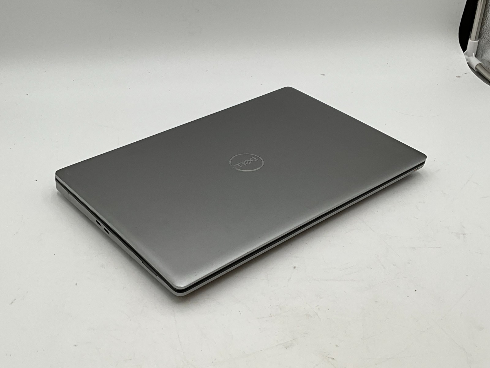 DELL Precision 7560 i7-11850H 2.50g 32GB 1TB T1200 15.6″ NO OS LAPTOP 19CR2J3 *C