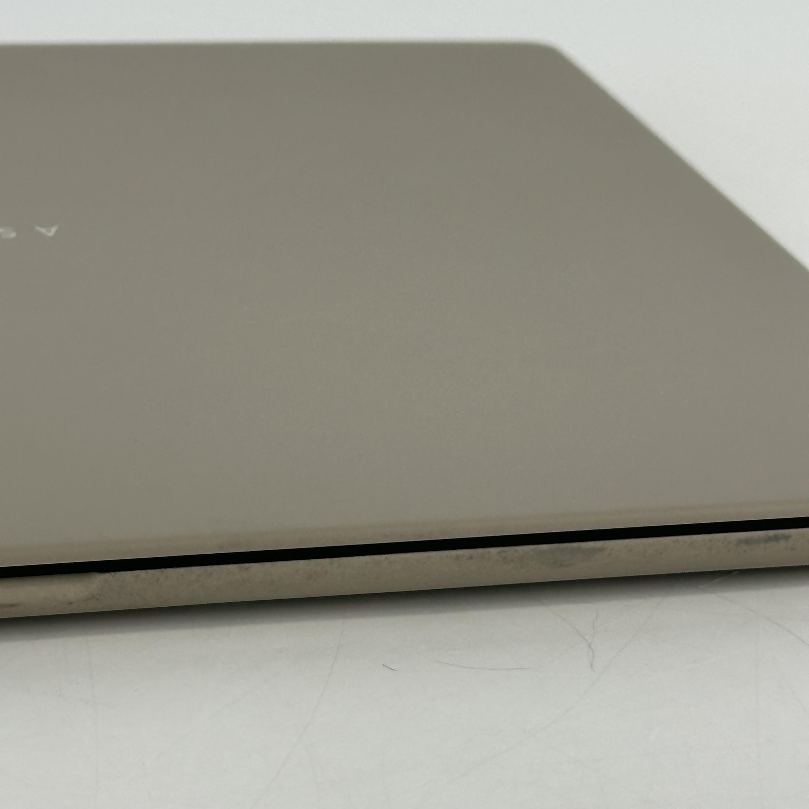 Asus Zenbook A 14 FHD+ 3.2 GHz Snapdragon X Plus 16GB 512GB SSD Very Good