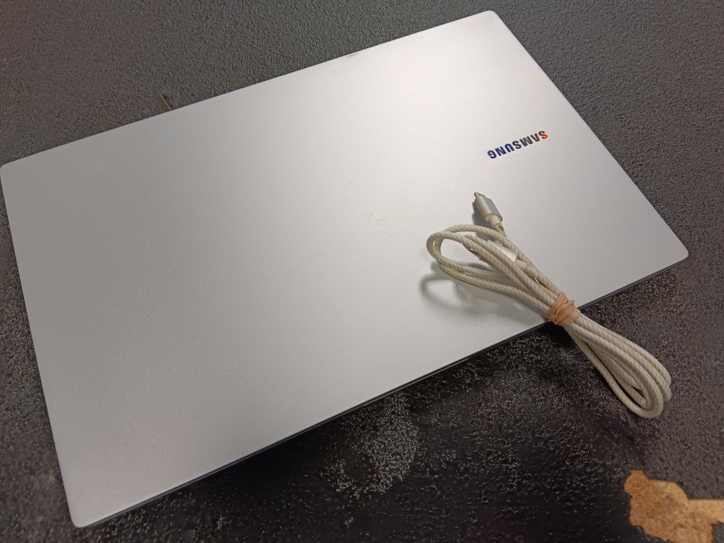SAMSUNG NP750XGK (P17031751)