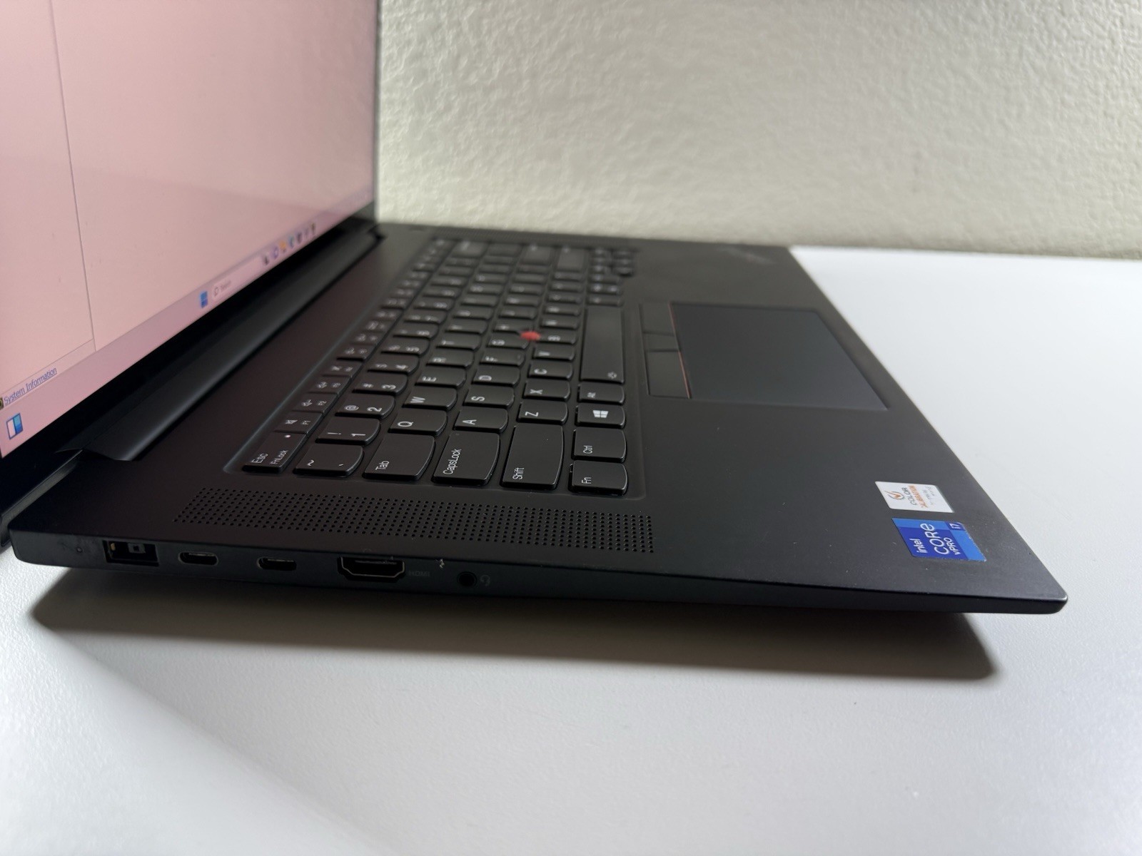 LENOVO THINKPAD P1 Gen 4 TOUCH 4k I7-11850H 512GB 16GB RAM NVIDIA T1200 WIN 11