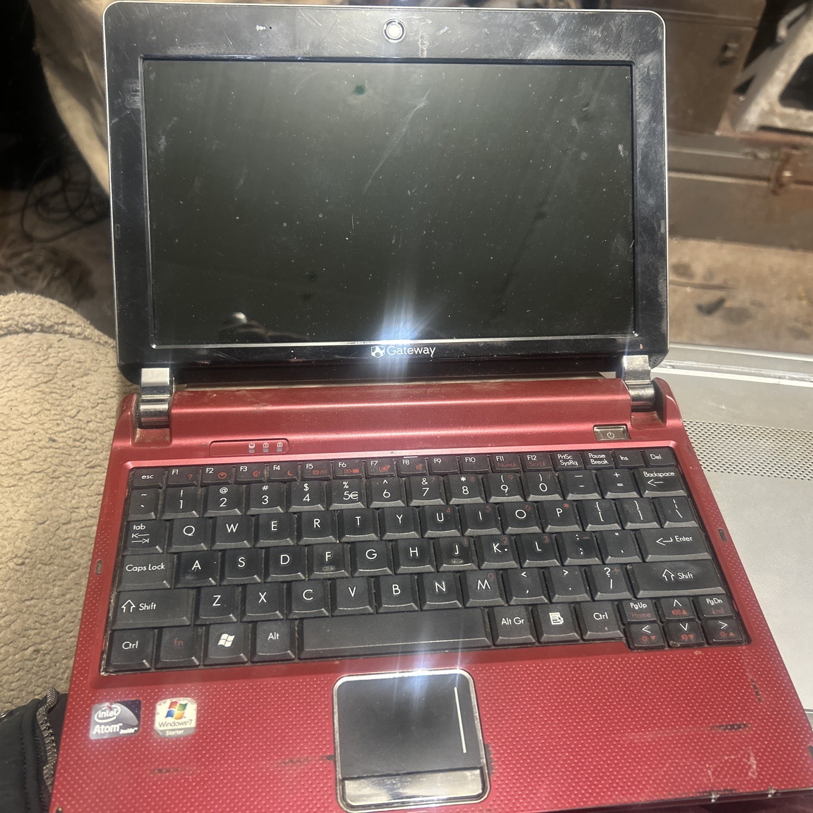 Gateway KAV60 10″ Intel Atom N270 1.60GHz 1.00GB RAM 160GB SATA HDD Win 7