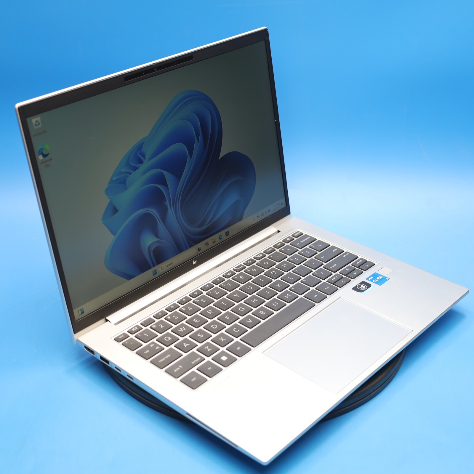 HP EliteBook 840 G9 14″ i5-1245U 16GB RAM 512GB SSD Win 11 Home Used