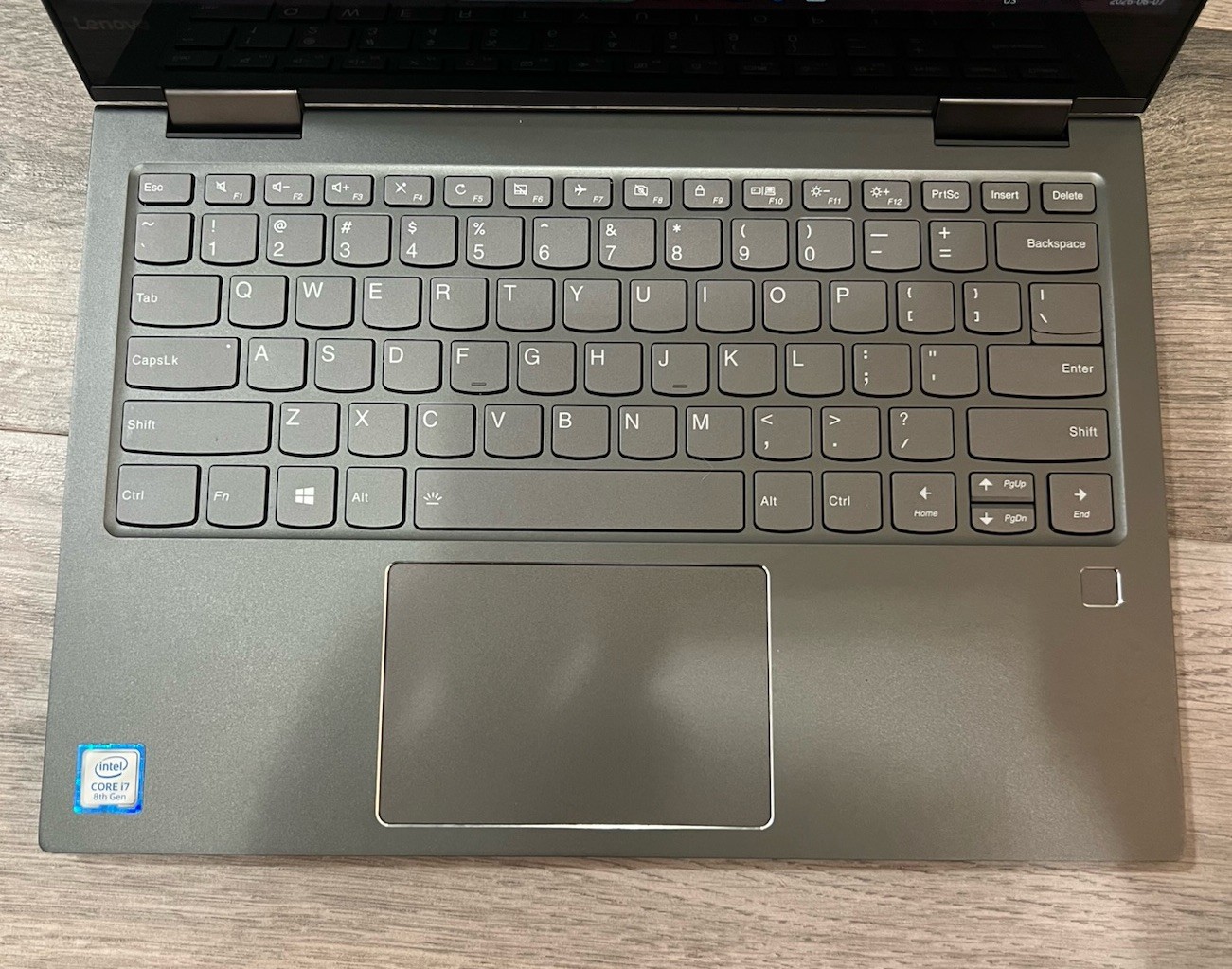 Lenovo Yoga 13.3” Touchscreen Laptop i7 8th Gen CPU 8GB 120GB SSD Win 11H + AC