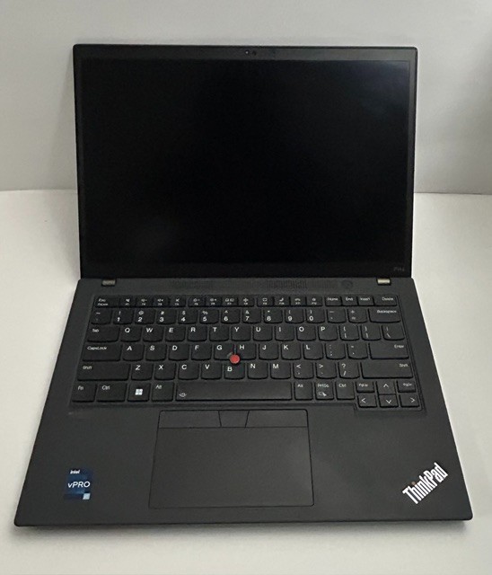 Lenovo ThinkPad P14 Gen 3 14″ Laptop 16 GB RAM 256 SSD Windows 11- Good