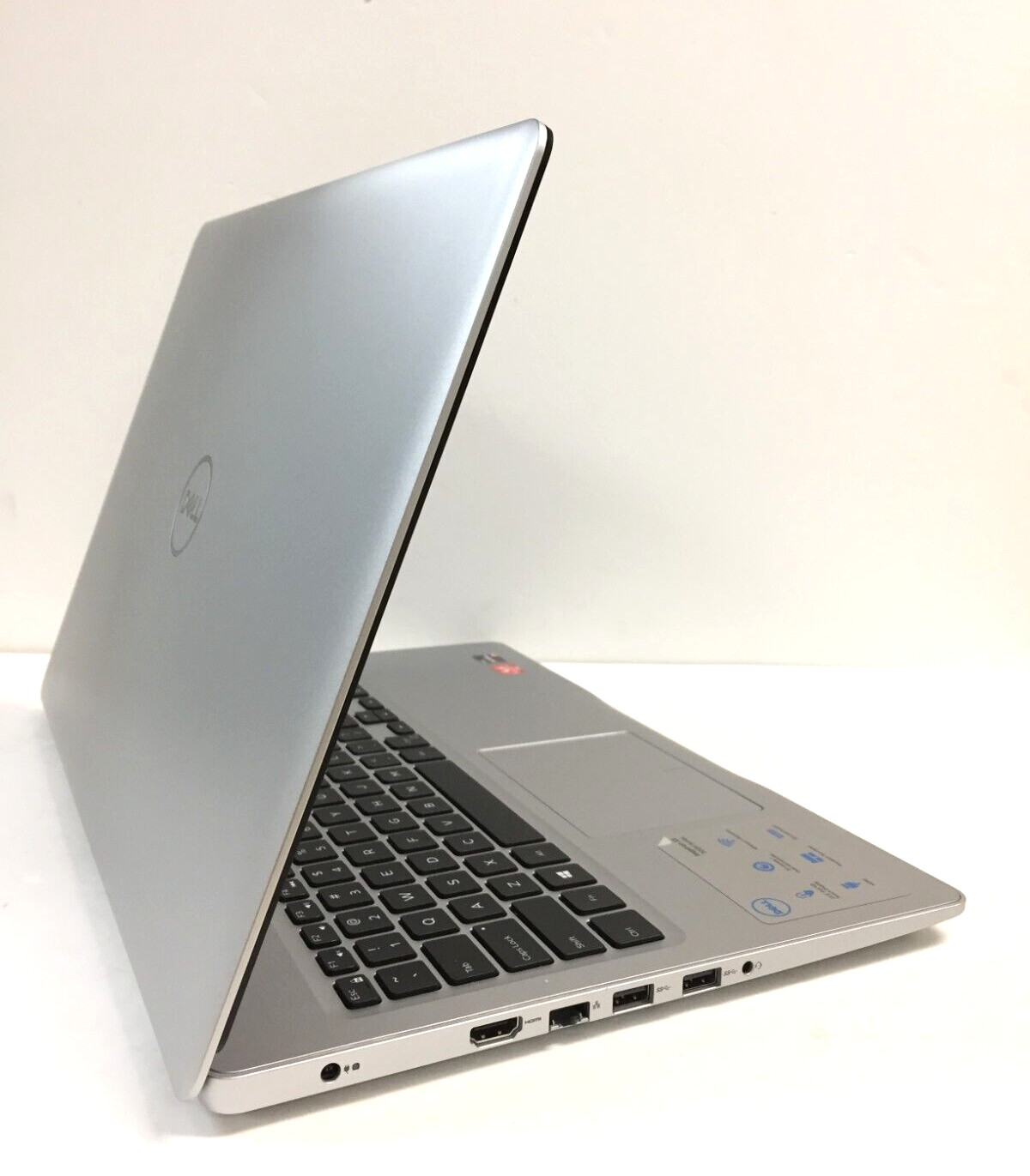 Dell Inspiron 5575 15.6 Touchscreen Laptop/AMD Ryzen 5 2500U/8GB RAM/1TB HDD/W10