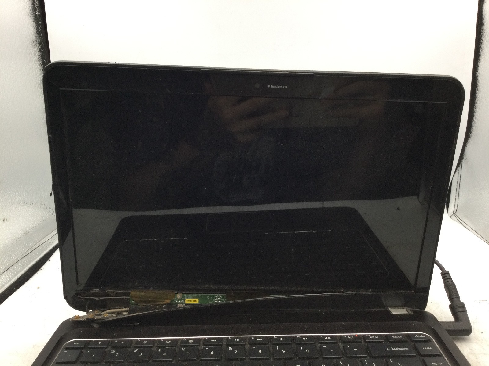 HP PAVILION DM4 – FOR PARTS – NO OS – MISSING COMPONENTS – READ DESCRIPTION – BB