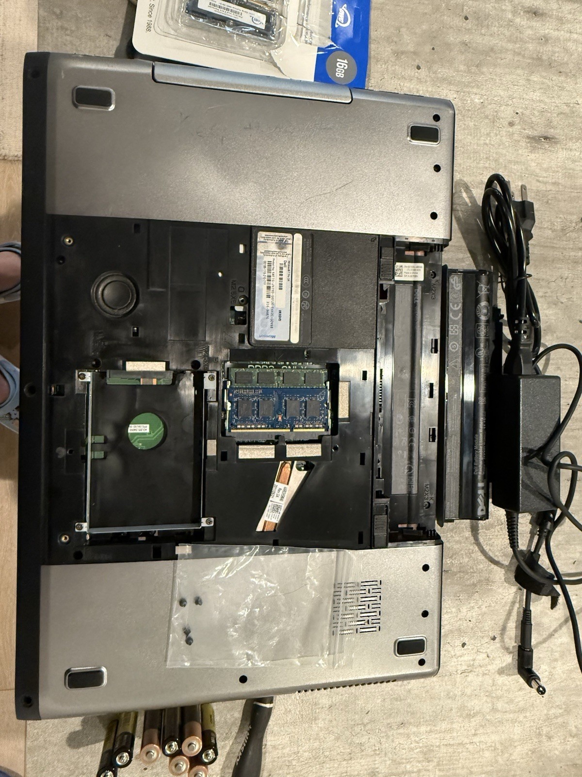 Dell Vostro 3750 17.3” Intel Core i5 2.50GHz 4GB RAM No HDD /BIOS Tested ✅