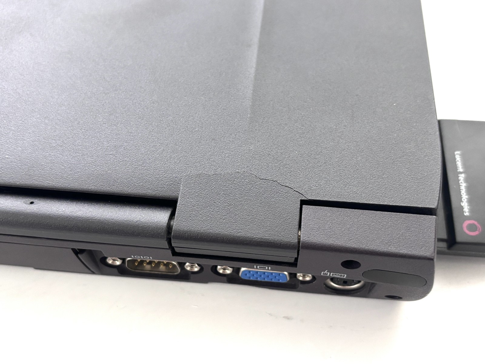 Dell Latitude CPi PPL – 13.3″ HD, Pentium II, 256MB RAM, 4GB HDD – Untested