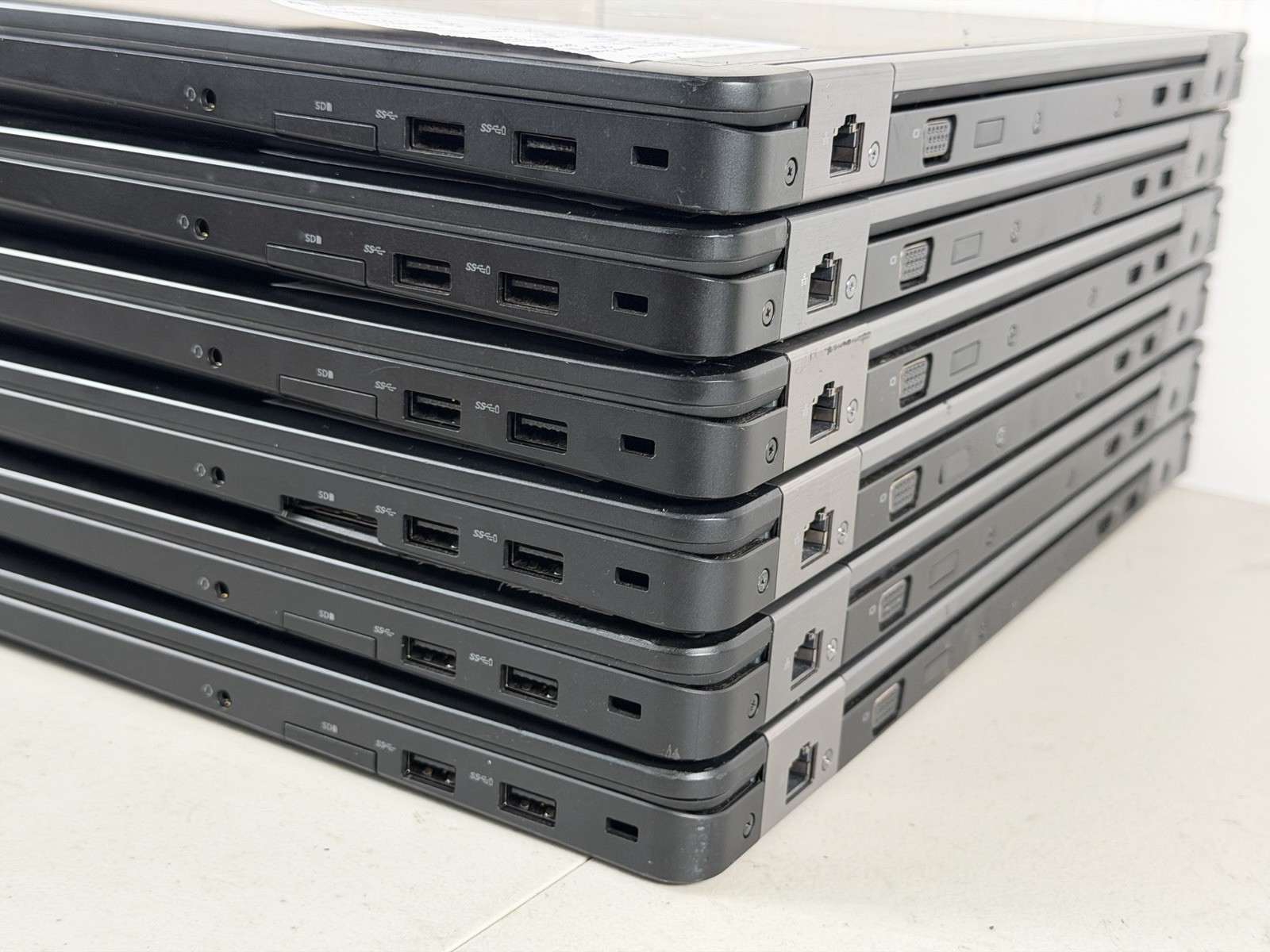 Lot of 6 Dell Latitude E5570 i7 8GB RAM 256GB SSD Radeon R7 Win11P No Chargers