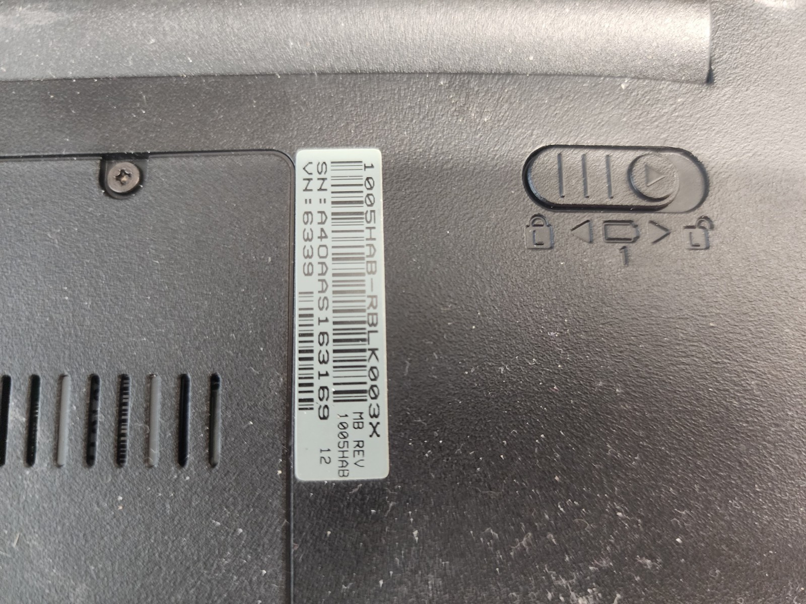 ASUS Eee PC MINI NOTEBOOK 1005HAB BLACK 1G DDR2, ATOM N270, 160gb Hdd