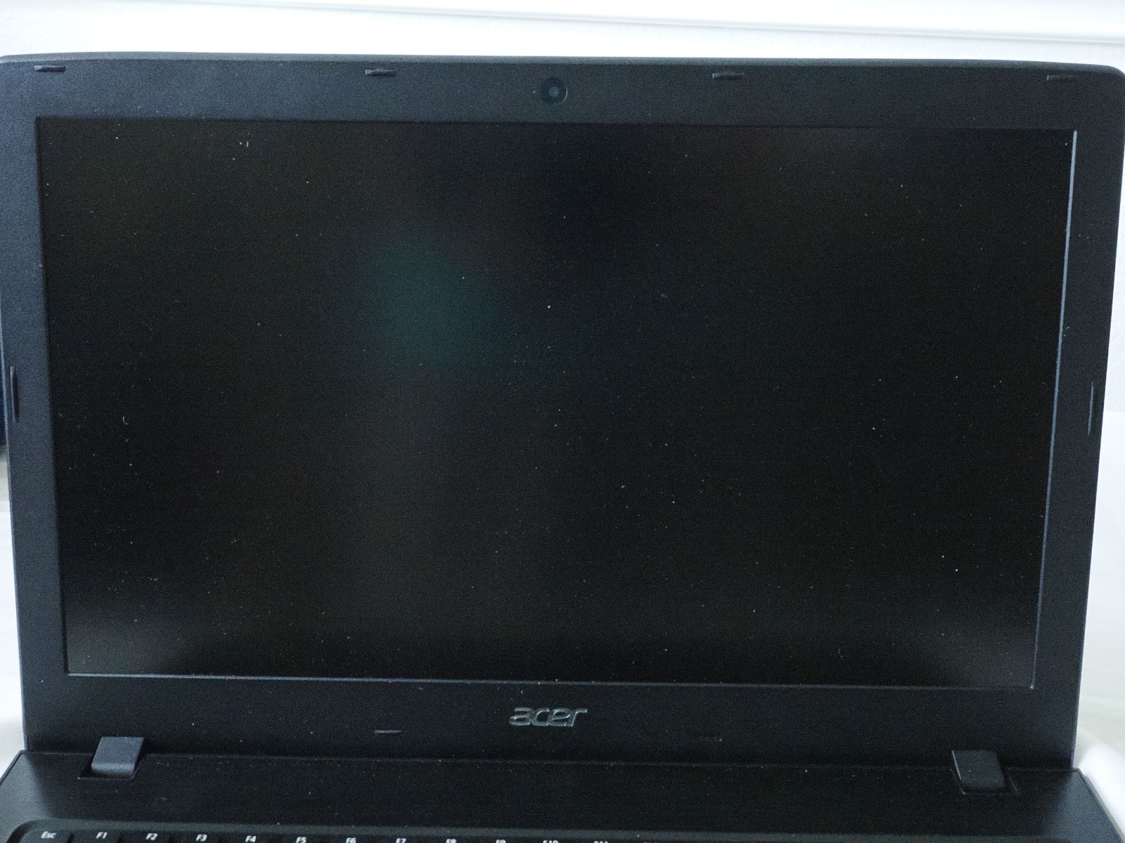 Acer Aspire E15 E5-575G 15.6″ 1TB+256GB-SSD 16GB Win10 Gaming Laptop w/ Charger
