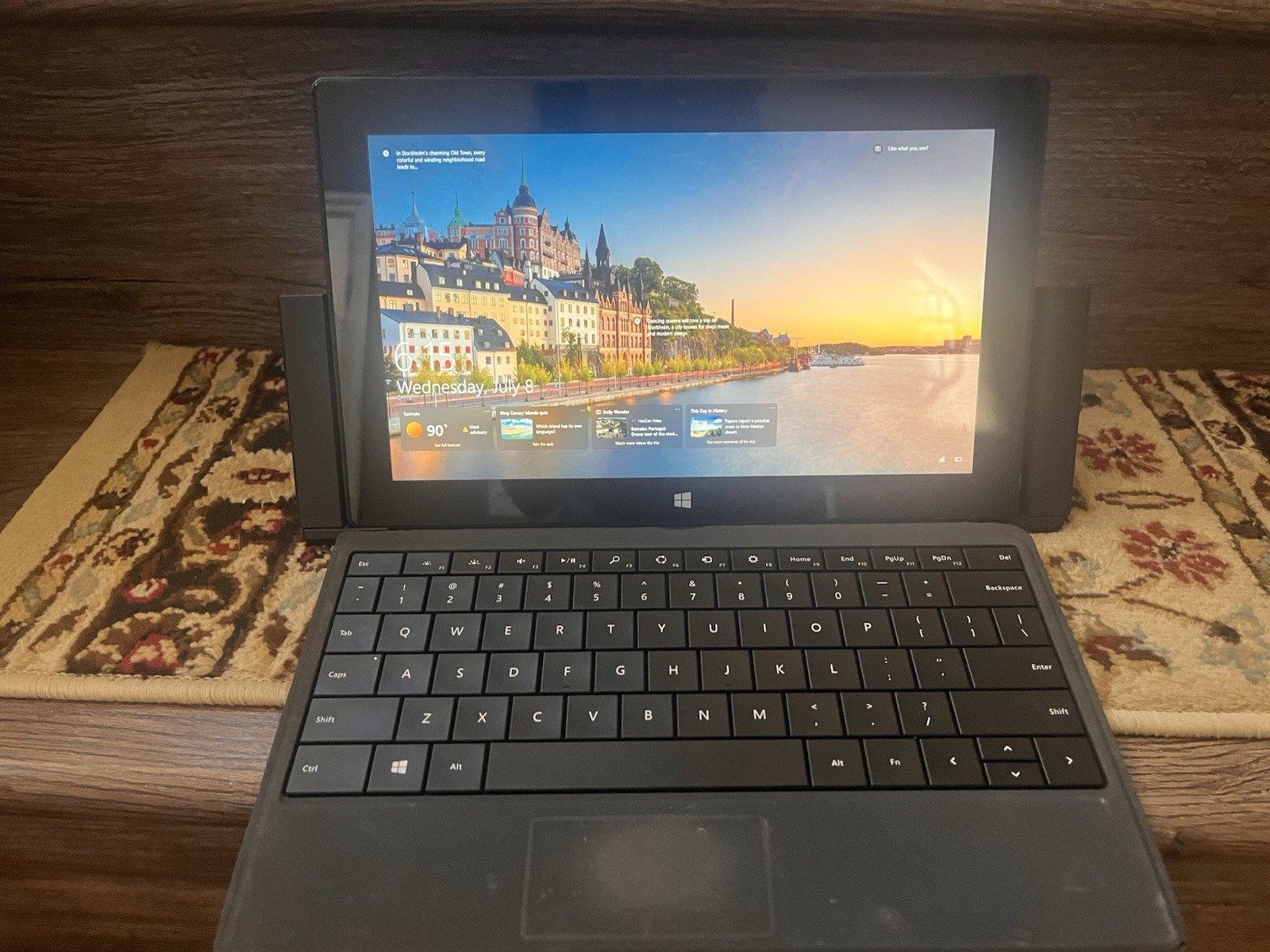Surface Pro 8 , WITH Docking Station, 128 GB, Windows 10, i5, 4GB,