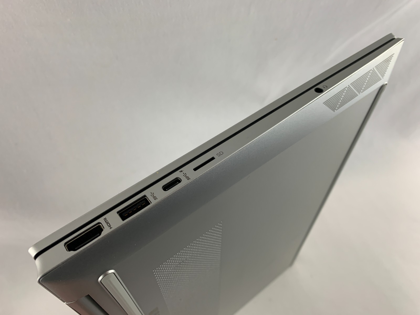 HP Pavilion 15-eh0015cl, AMD Ryzen 7 4700U 2GHz, 8GB RAM, 512GB SSD, Win11H